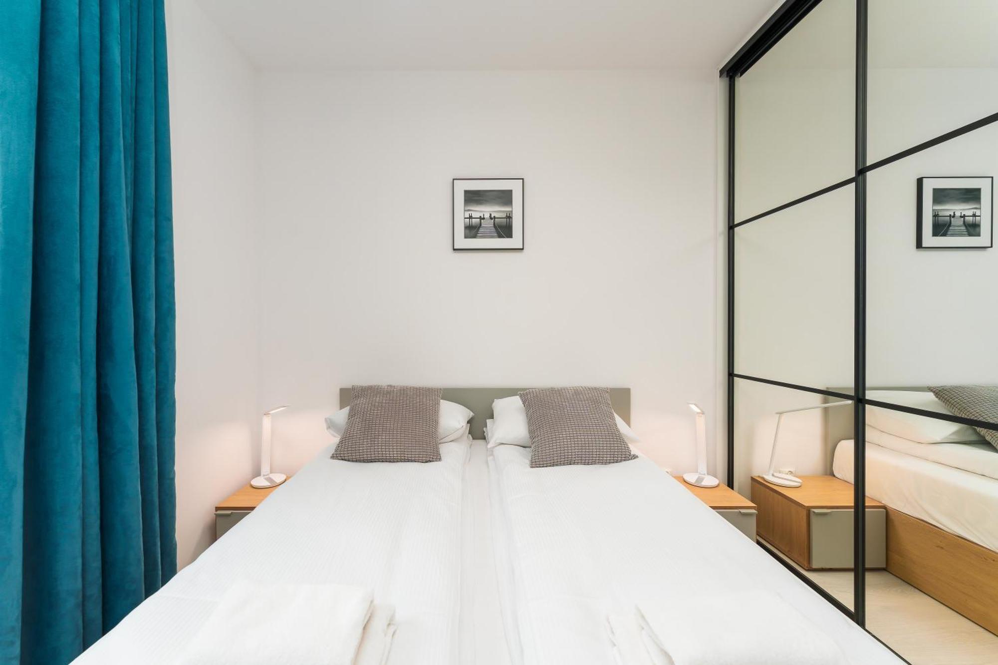 Faro Nadmorskie Tarasy Deluxe Przy Molo Apartament *