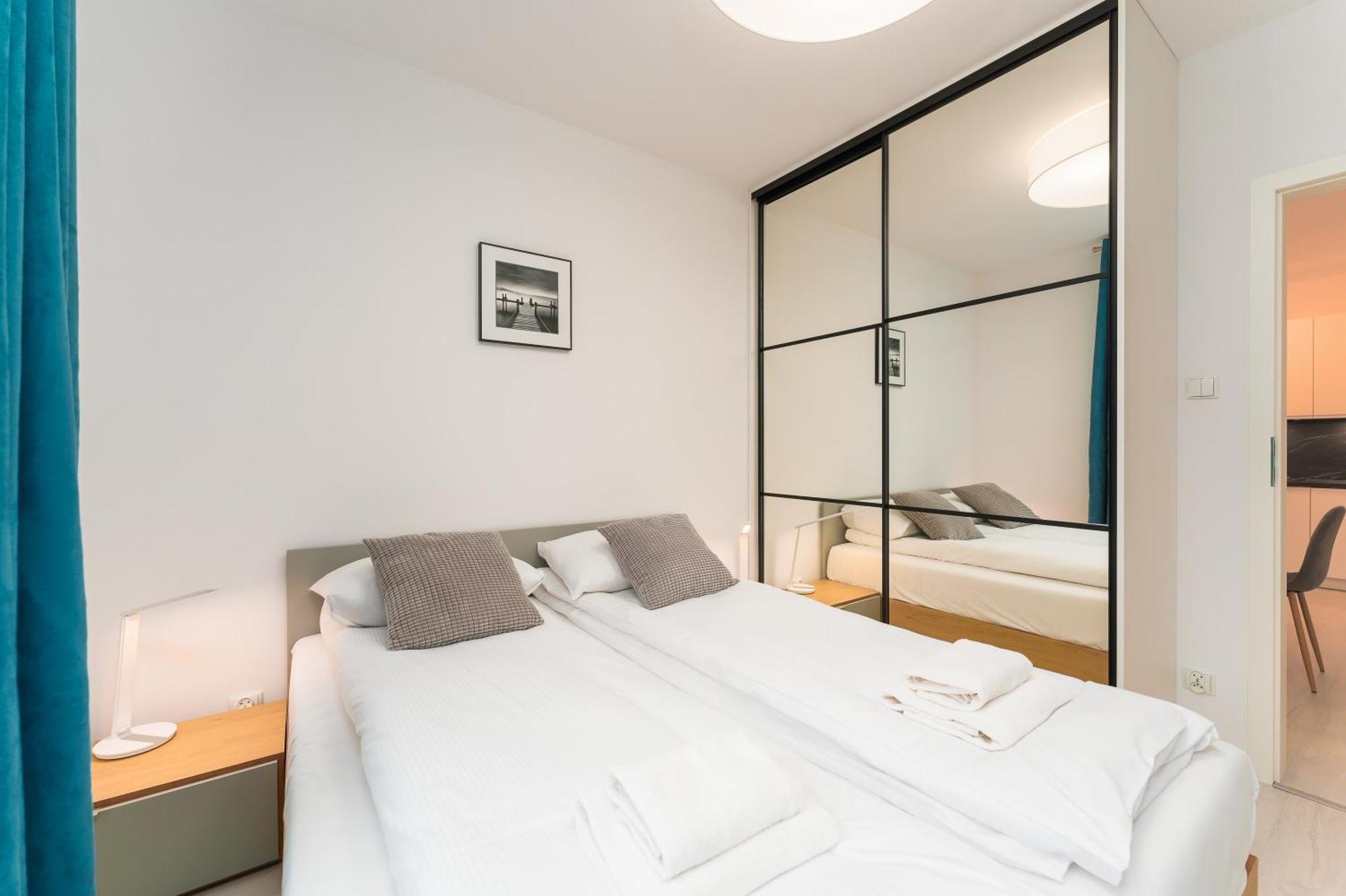 Faro Nadmorskie Tarasy Przy Latarni I Molo Baseny, Sauny, Fitness I Parking W Cenie Apartment